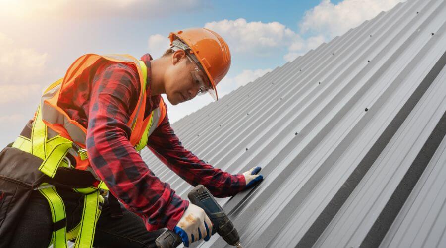 Professional Emergency Roof Repairs services in Hoxie, KS